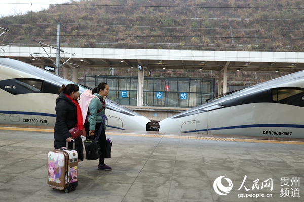 1��10�գ��ÿ����F���~����վվ�_(t��i)�����ߡ����ʌW(xu��) �z