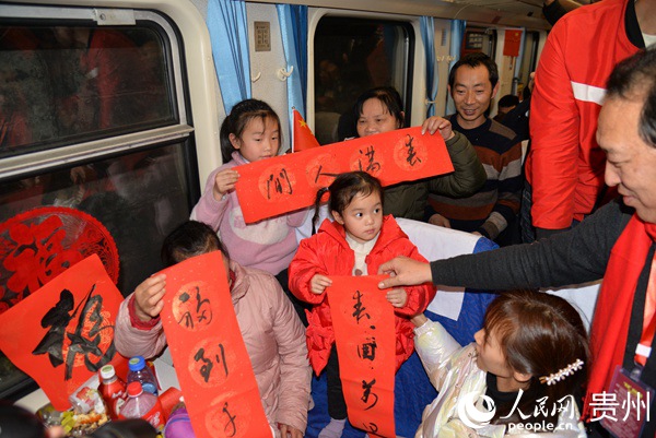 �ʹ������f�\ �z