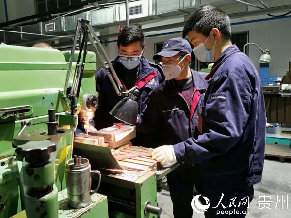 ���չ��I�F���ɷ��f���͹��ͮa���ž��� �z