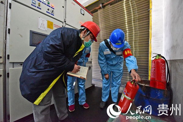 ���Pˮ�P�ݹ�늾ֱP����������h֧�������ɺ�ú�V���_չ��늙z�飬�����`��늃r���ߣ���ú�V��I���\���߽�����늳ɱ������Ʒ�  �z