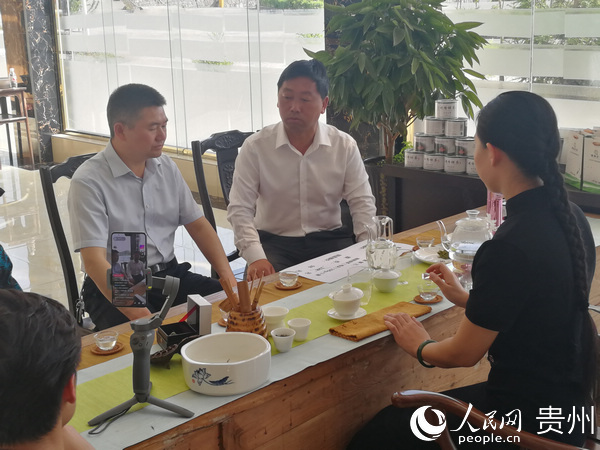 ��B��¡�G��vʷ��