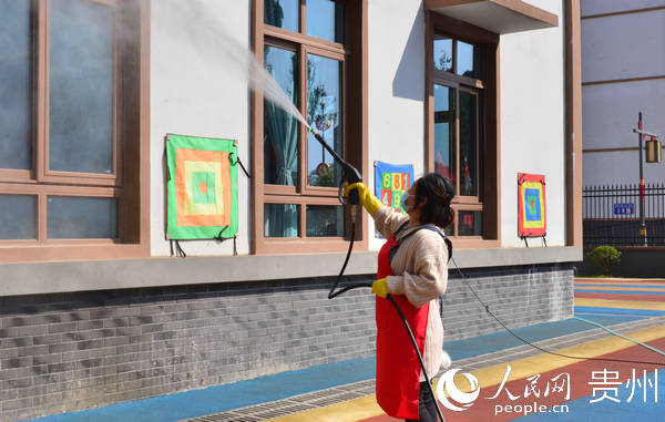 �󷽿h���ʮ�����M��У�@�������f���D �z