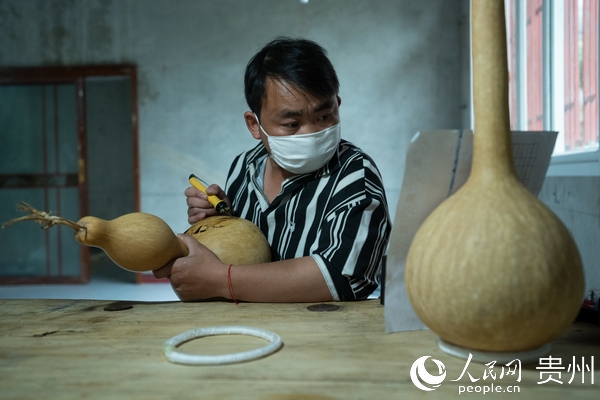 �����˗���������������׺��J�C����Ϳ�� �z