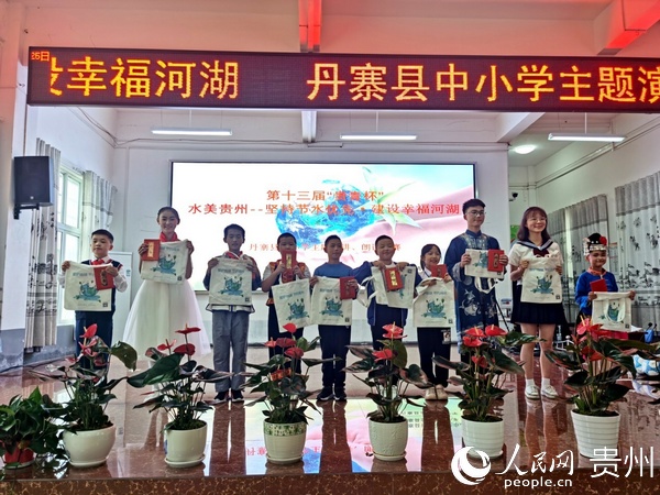 ��ӬF����