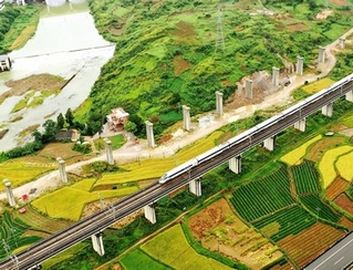 һ�Є�܇�����F�����w�Y����f �z            �Fꖹ��նζ�벢�e�o����������c�S���ܡ�         ��2020��������c�S���ܵ���֮�H���F���F·�AӋ�l���ÿ�150�f�����ҡ��挦�������������F·�����¸ߣ���ݠ���F��ʡǭ�𡢜�������ǭ�����F�Ĵ��F·�ɾ�2200�๫�ﾀ·���Fꖹ��նΣ��ӏ���·�O��z������ޣ��ԃ��|�ľ�·��2020���L�桰������c�S���ܡ�䁾Ͱ�ȫͨ;��    �Fꖹ��նνY���O����z��������ȫ��2200���ﾀ·���򺭡�߅�µ��O���M�����Wʽ�Ų飬ȫ�����վ����O���r�������ҳ����ı����h���О��������c�����Ѓ���������������     