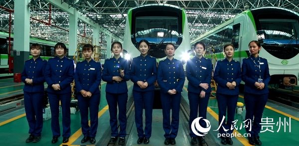 �펽Ů��܇�M���ֳɆT����� �z