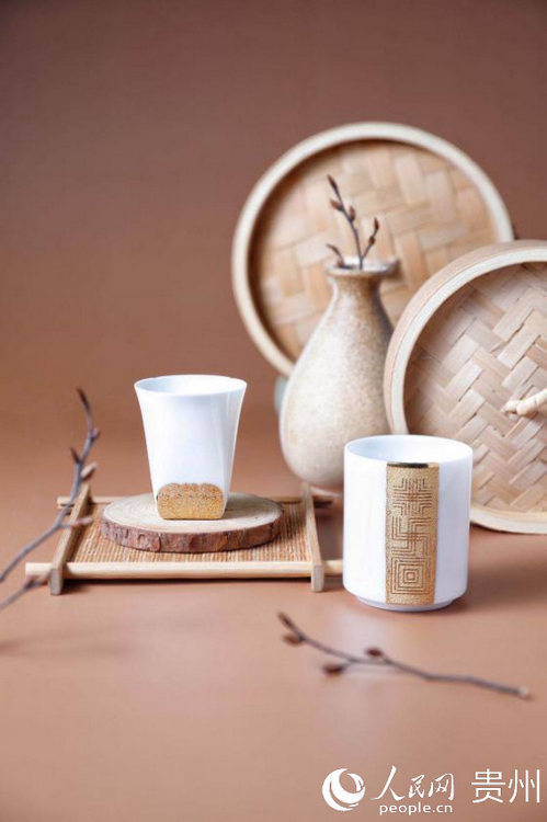 ���C���y �� ����