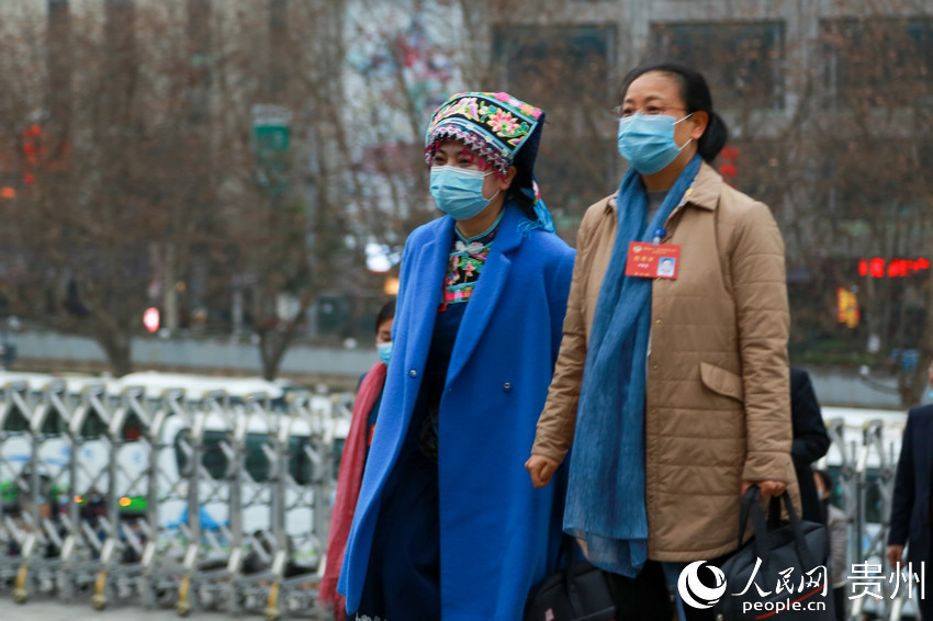 �����F��ʡ���fʮ�����ĴΕ��h�����fί�T�����������Ϳ�� �z