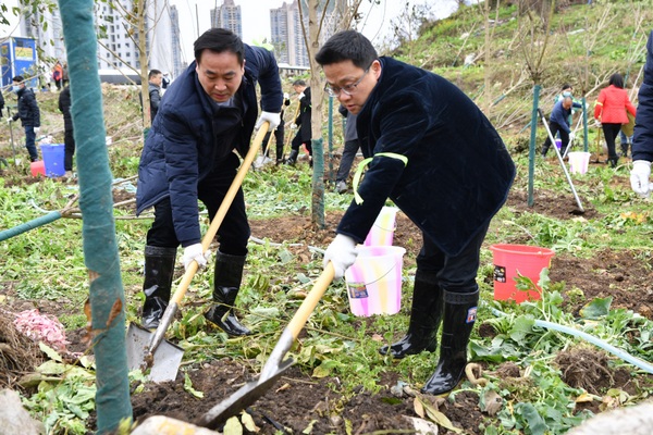 �]�@�P���Ʉ��㡣����Ԫ ۢо�� �z