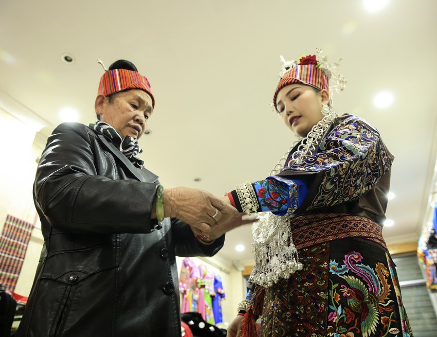 3��5�գ��������ڞ�������ң���y��硣