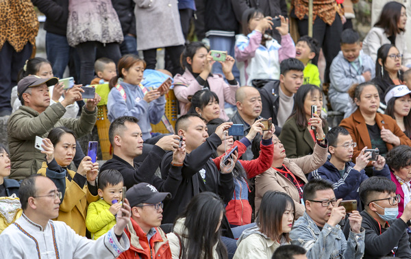 ӛ䛾��ʵ��^�������w�z