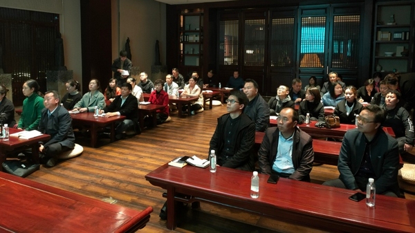 ���}�v���F�������^�㡢��tϼ�z