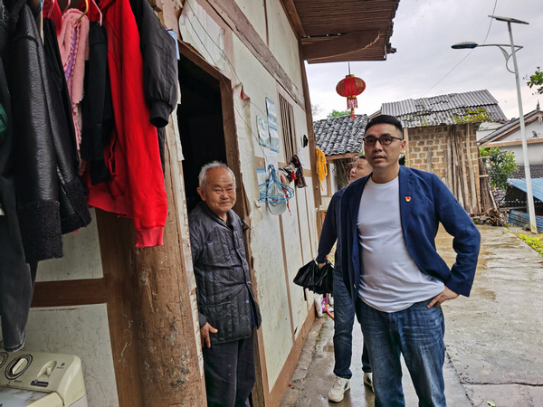 ��ɰ�ֵ��˴�ί�������һ�е��ҷ���^(q��)�؞�(z��i)�c(di��n)�ψ�(ch��ng)�M�Ų�؞�(z��i)��r����ꐔz