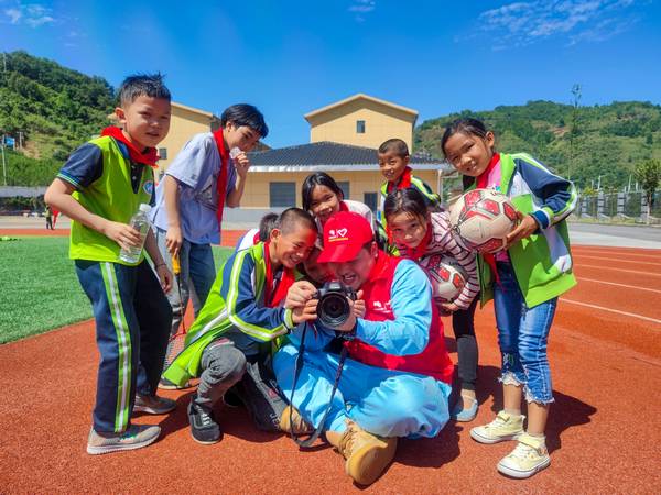 �cС���т��^���R�^������硣�ܱ�z