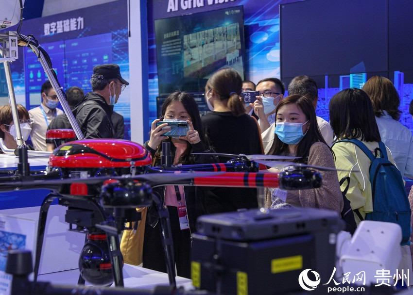 �^չ�ˆT���^չʾ�ğo�˙C������W ����z