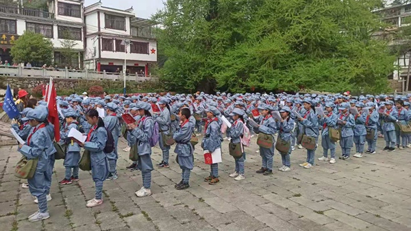 �_չ�tɫ���� �� ���|������z