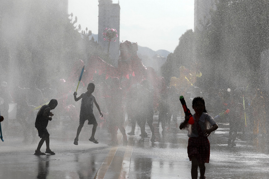 7��15�գ�����Ⱥ�������F��ʡ���ӿh����������ˮ��Ѳ�λ�ӡ�����ϔz