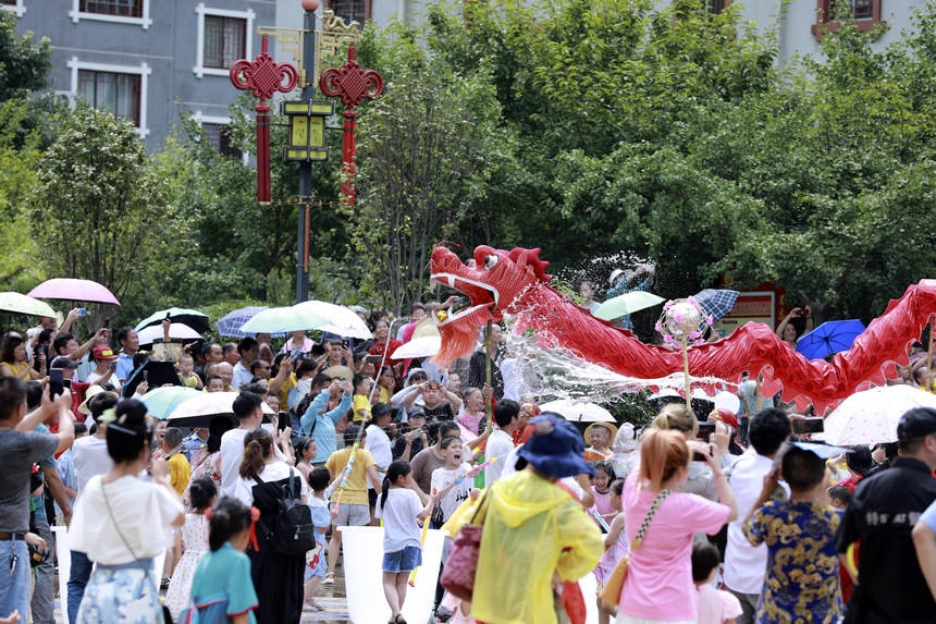 7��15�գ�����Ⱥ�������F��ʡ���ӿh����������ˮ��Ѳ�λ��������ϔz