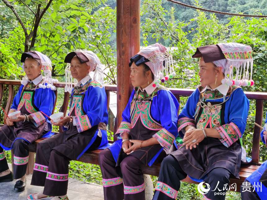 ���ܶ���Ļ����w������L�顣����W ꐾ����z