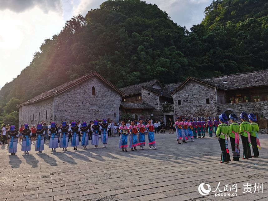 ���ܶ���Ļ����w������L��������W ꐾ����z