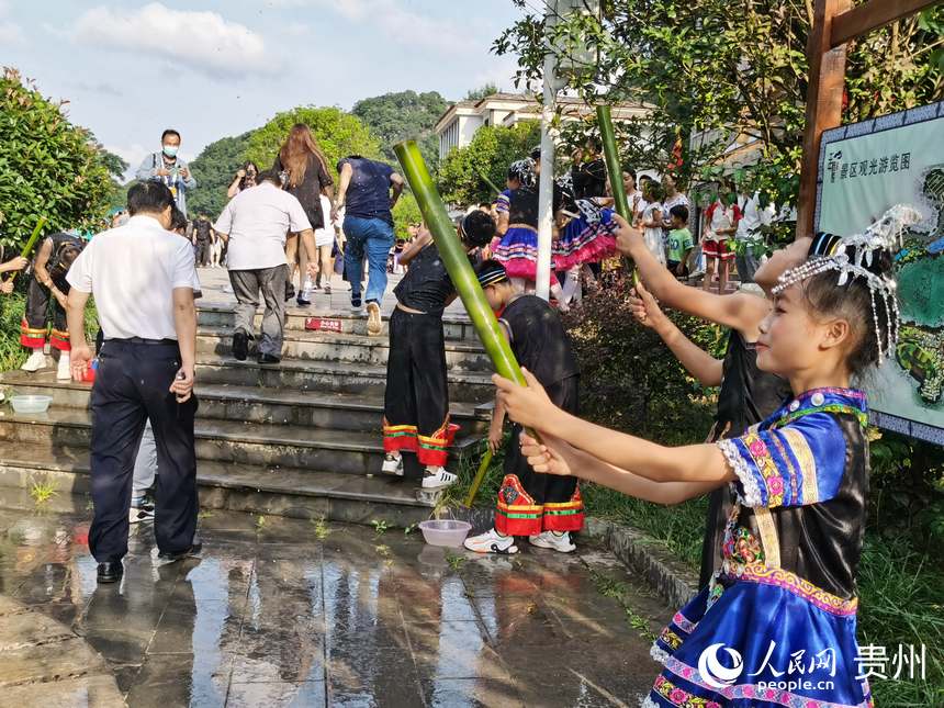 ���ܶ���Ļ����w�(y��n)�����L(f��ng)�顣����W(w��ng) ꐾ����z