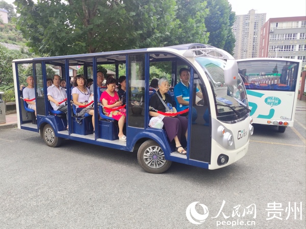 社區微公交。人民網 唐杰攝