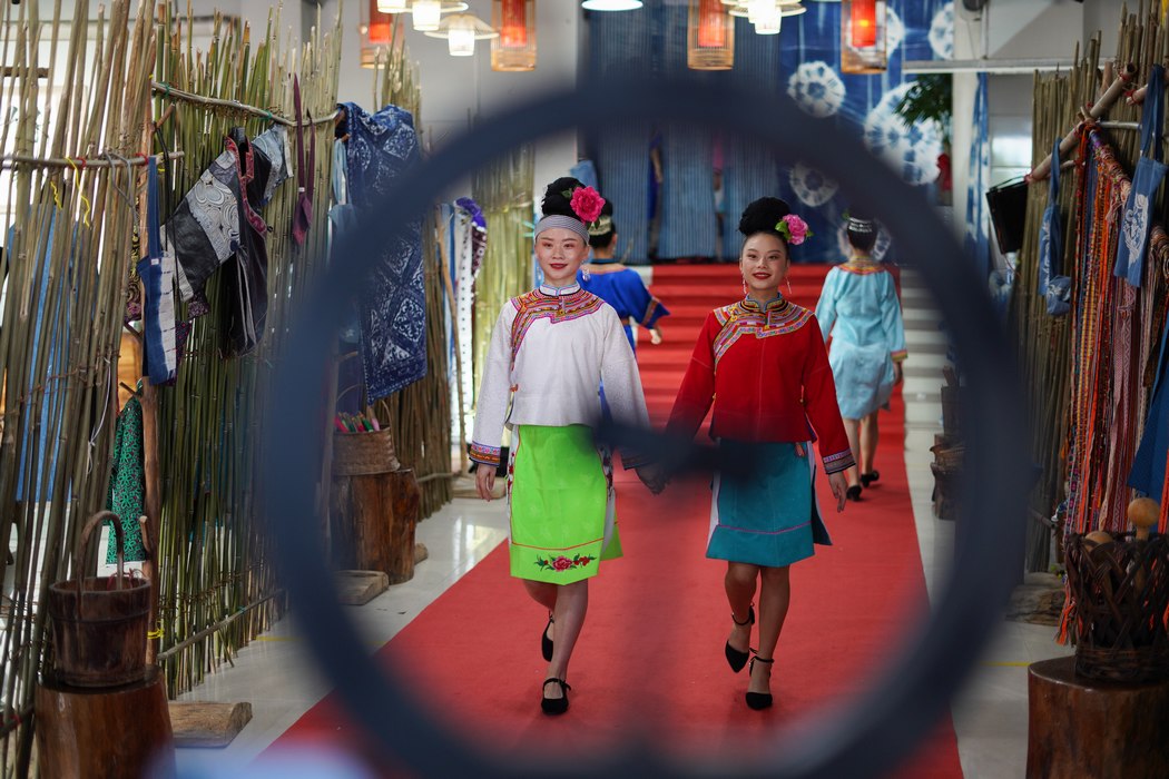 93գFʡկhȪֵzĄؚ܇gȺMʢbֱչʾ