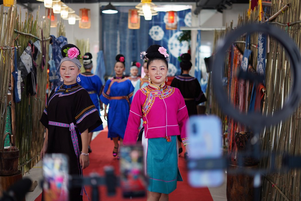 93գFʡկhȪֵzĄ(chung)ؚ܇gȺMʢbֱչʾ