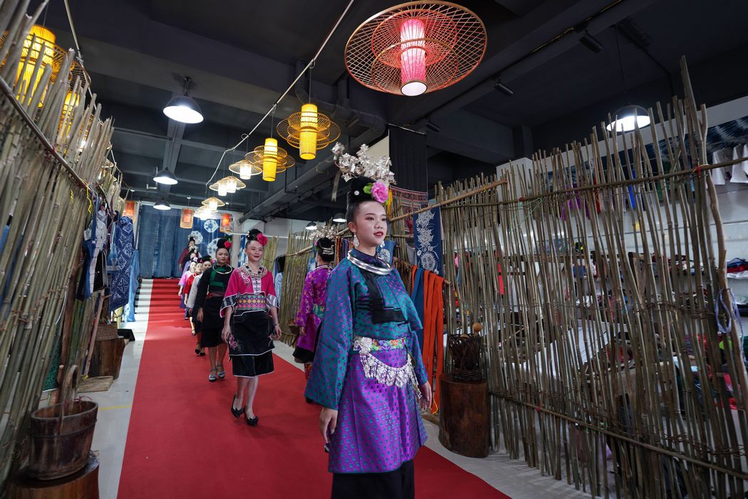 93գFʡկhȪֵzĄؚ܇gȺMʢbֱչʾ