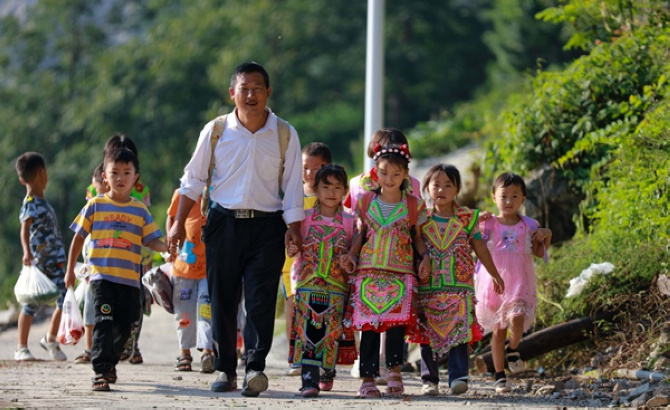 �F��ǭ������կ��ȫ�ƽ̎���������