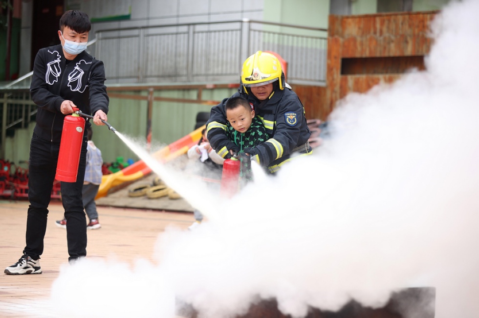 �F�ݣ���С�W����