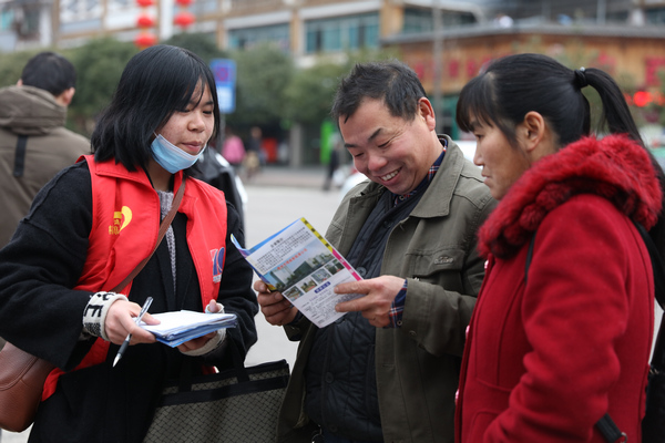 招聘會現(xiàn)場。