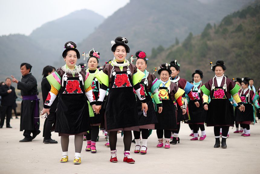 34գFʡǭ|嶱齭h(zhn)կʢbȺ~衣