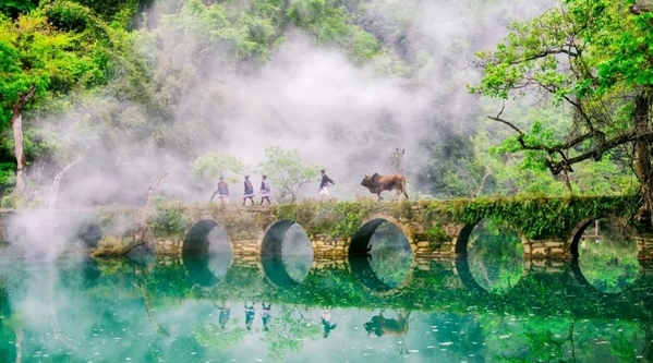 С�߿׾��^��