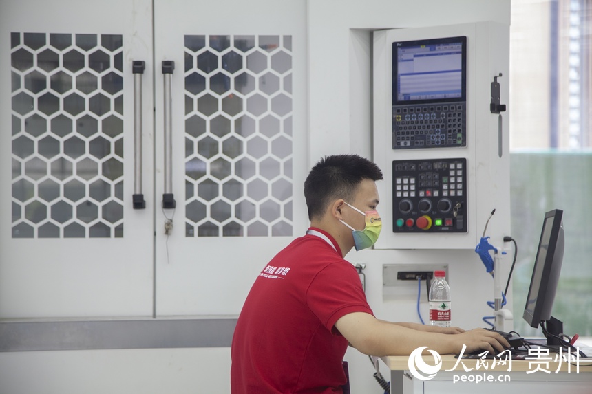 比賽現場。人民網 龍章榆攝