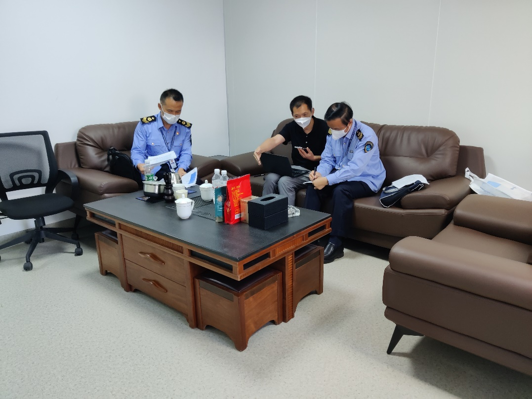 對(duì)貴陽(yáng)凱普醫(yī)學(xué)檢驗(yàn)所進(jìn)行督查。