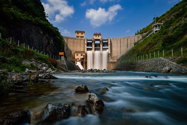 遵義市桐梓新橋水庫下游。 攝影 楊良強