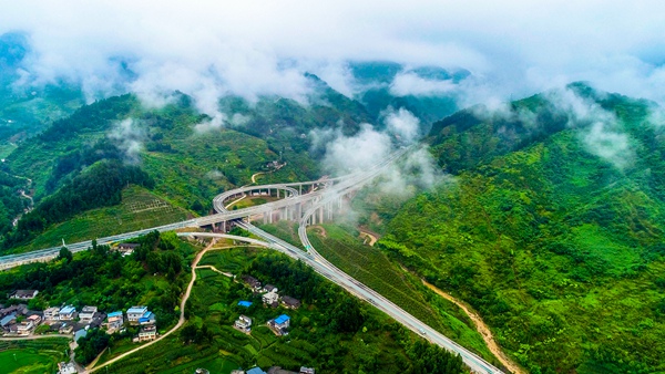 正習高速公路。