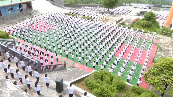 大山中學(xué)大課間。