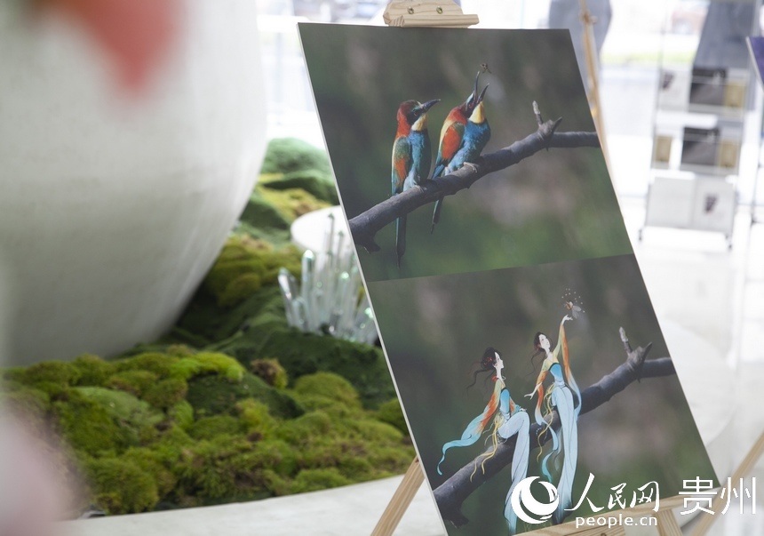 現(xiàn)場展出的部分作品。人民網(wǎng) 龍章榆攝