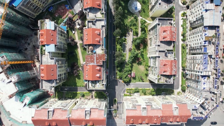 大方縣紅旗街道西南社區(qū)改造后小區(qū)環(huán)境。