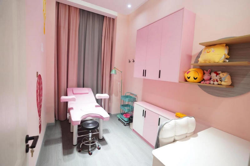 貴州省大方縣檢察院升級改造后的“守未聯(lián)盟”“一站式”詢問救助中心婦科檢查室。李濤攝