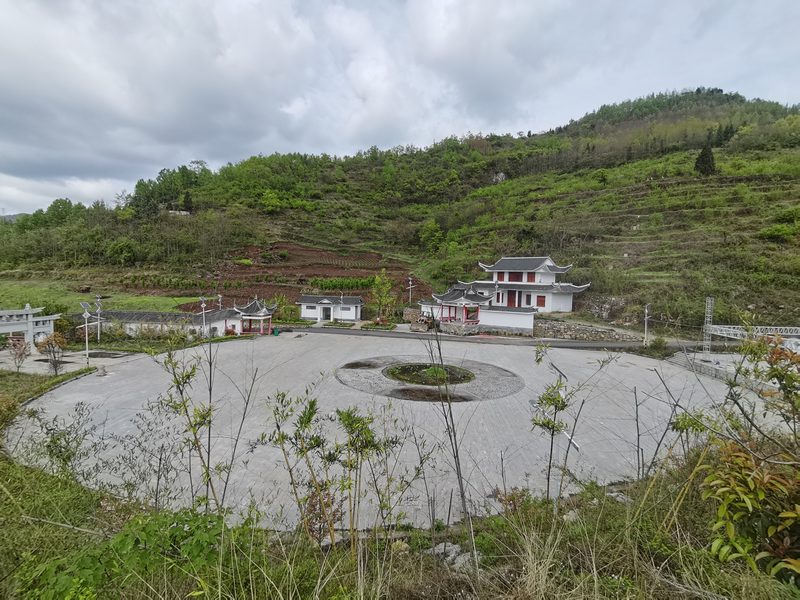 貴州省大方縣核桃鄉民生村木弄底廣場一角。趙建凱攝