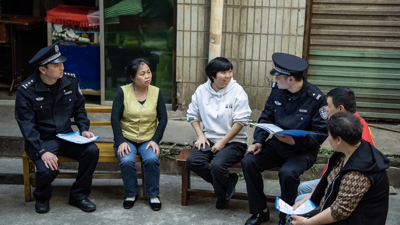 _入戶走訪宣講。