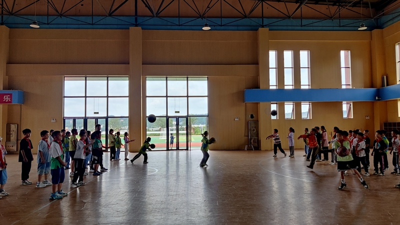 開展體育活動。林星宇攝