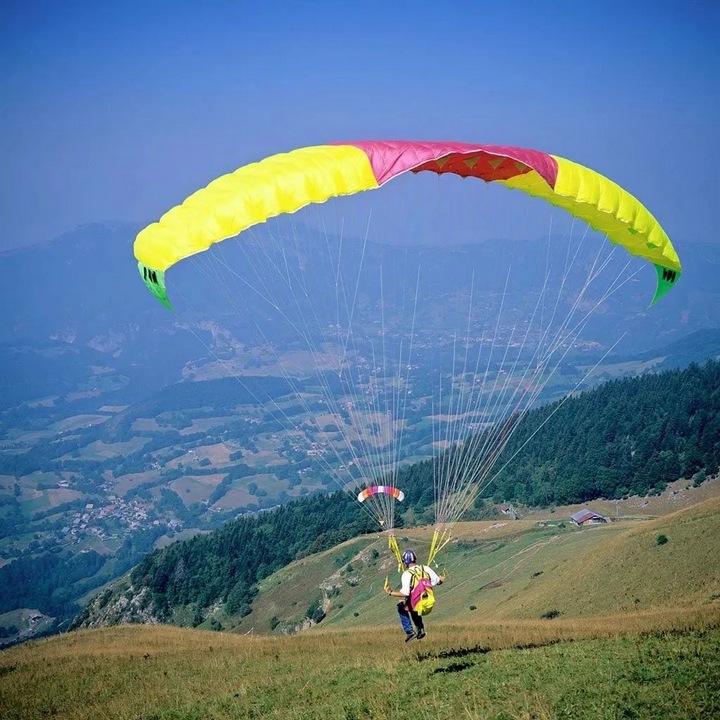 貴州龍蔭山滑翔基地。