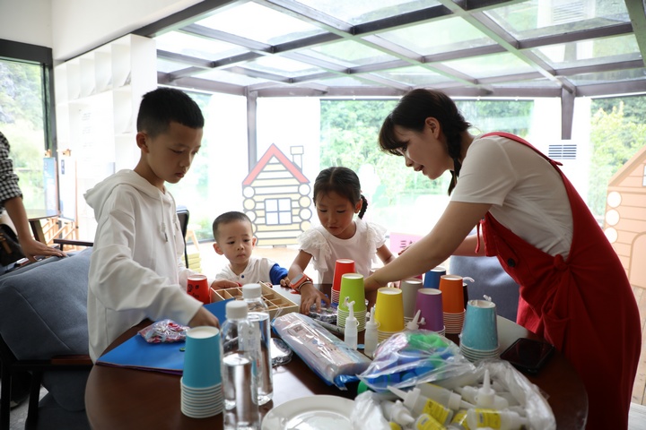 紙杯偶工作坊。