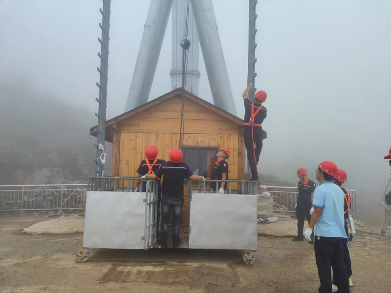 古溫泉設(shè)備檢修。