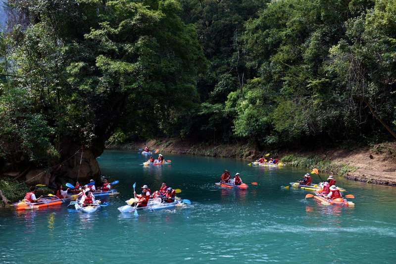 游客景區體驗。