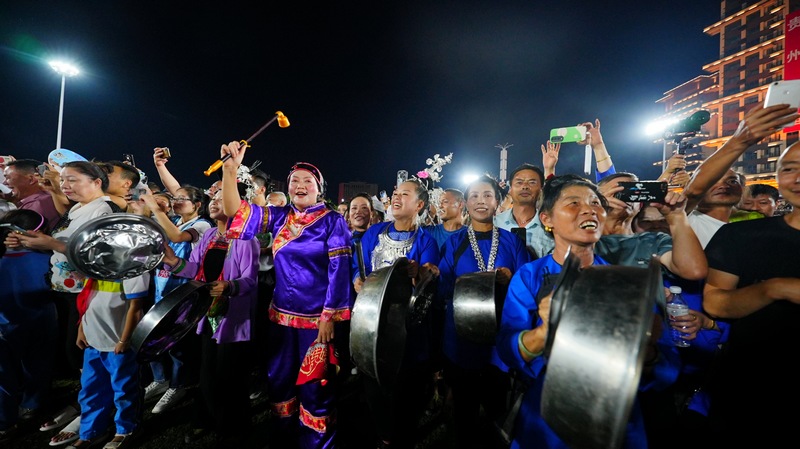 “村超”現場氣氛活躍。周光勝攝